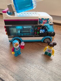 Lego 60384 Tučniačia dodávka s ľadovou triešťou