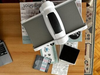 SIZZIX Big Shot vyrezavaci a embosovaci stroj