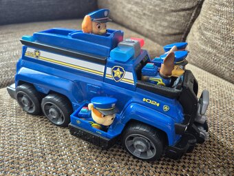 Policajne auto Labkova patrola