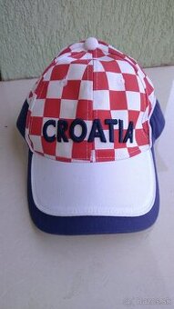Predám tričká,kraťasi, šiltovky,pršiplášte,motoárske tričká