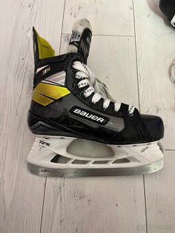 BAUER SUPREME 3S VEĽKOSŤ 4,5 fit2