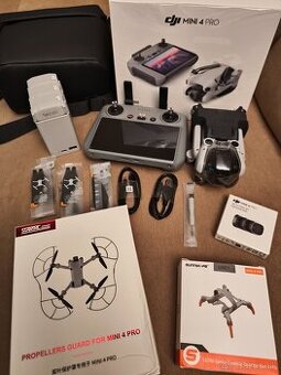 DJI Mini 4 Pro Fly More Combo