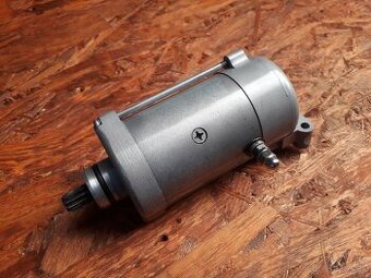 Startér pro Hondy CM400T, CB400N, CB250 a CB450N