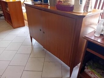 RETRO SKRINKA 55,00 €