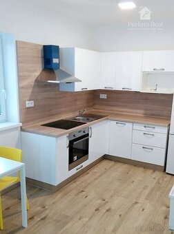 Prenajaté: 2-izbový byt s balkónom aj FIRMY - Dúbravka