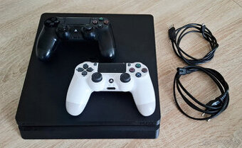 Predam hernu konzolu PS4 s 500Gb HDD.Sucastou su dva ovladac