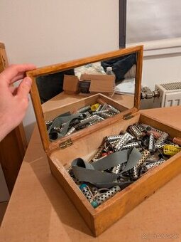 Retro box s natáčkami