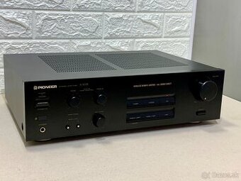 Pioneer A-302R …. Integrovany stereo zosilovač