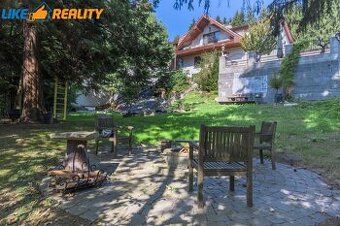 Rodinný dom pod lesom Stráne