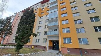 PREDAJ: 1 izbový byt - 37m2, s loggiou, Ružomberok - Za dráh