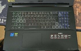 Acer Nitro 5 stále black