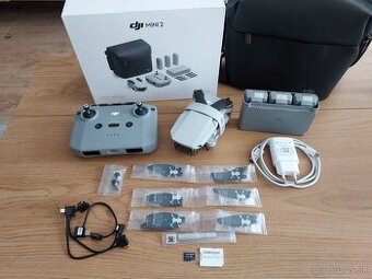 DJI Mini 2 Fly More Combo + 128 GB SD karta