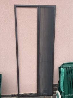 Predám sieťku na balkónové dvere