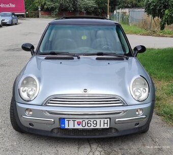 Mini Cooper 1,6 benzín ,