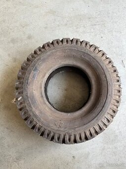 Pneu 18x7-8