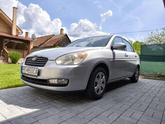 Hyundai accent
