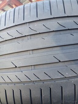Predám letné pneu 2-šírka 315/40+285/40 R21 Continental