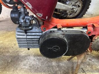 Motor babeta 210