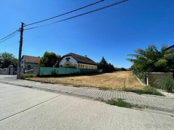 Ponúkame Veľký pozemok na výstavbu domu len 15 min. od BA