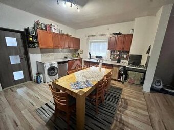 PREDAJ: RD s potenciálom; 376 m2; Hiadeľ - Banská Bystrica;