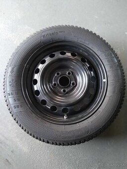 15" TOYOTA YARIS + TPMS zimné pneu.