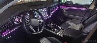 Volkswagen Touareg 3.0 V6 TDI Led matrix,max vybava,SK auto