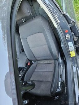 PREDAM SOFEROVU SEDACKU VW PASSAT B8