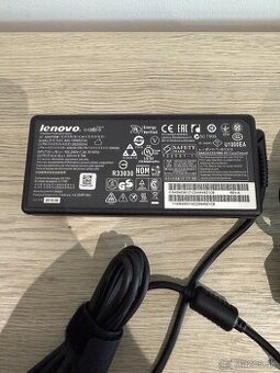 Lenovo adaptery pre notebook/dokovaciu stanicu