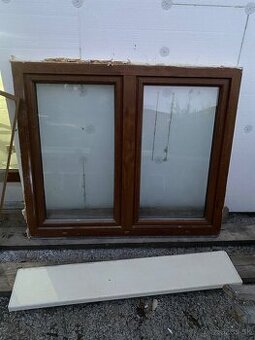 Plastové dvojkrídlové okno dekor zlatý dub