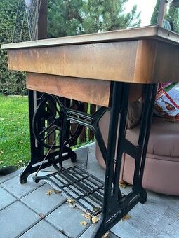 Predám šiaci stroj