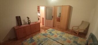 1 izbový 35m2 Komarno - 1