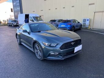 Ford Mustang 3.6 V6 224kw automat s pádly
