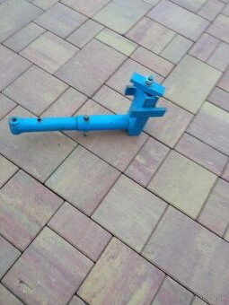 Konzola na odhrnovaci pluh tecak na Agzat, tera vari