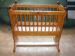 Predám zánovnú detskú kolísku.