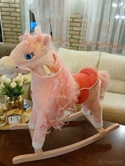 Hupaci konik Milly Mally Princess pink