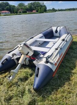 Motorový čln Kolibri km 330d