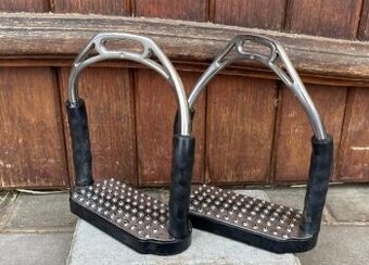 Strmene bezpečnostné Bow balance