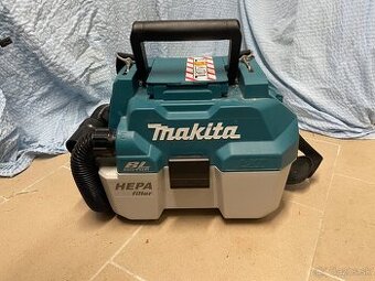 Makita AKU VYSÁVAČ