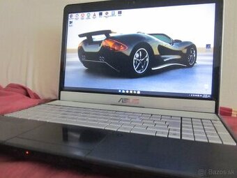 ASUS,i7,16 GB,SSD 500 GB,SSHD 500 GB,GT555M 2GB