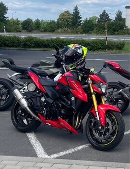 Suzuki GSX S 750 - 1