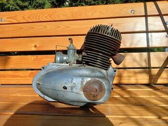 Motor ČZ 175 502