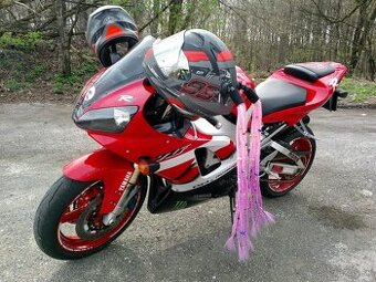 Yamaha yzfR1