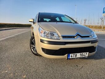 Citroen C4 - garážováno, tažné, původ ČR