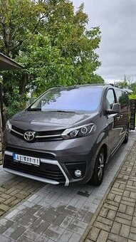 prenájom 8 miestneho auta - 1