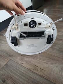 Robotický vysávač - 1