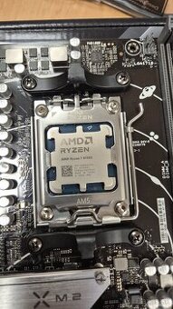 Predám AMD Ryzen 7 8700G + Doska ASUS