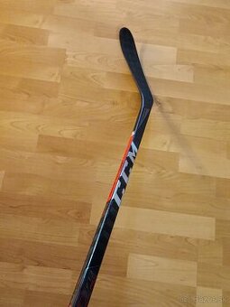 NOVÁ Hokejka CCM jetspeed f 3 pro