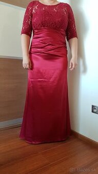 Vínovo-bordové šaty