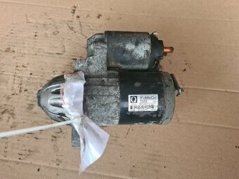 Štartér Mazda 3 1.6 M000T33371