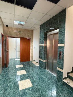 Prenájom 144m2 kancelária a 66 m2 nebytový priestor - 1